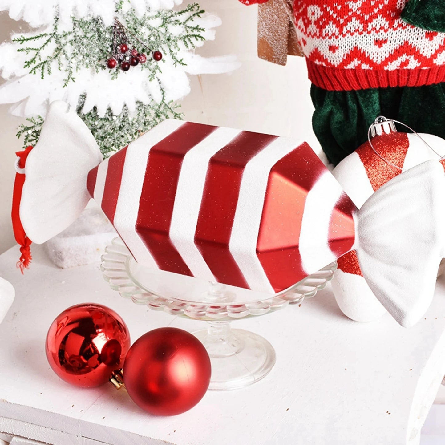1 or 4-Piece Large Red Candy Cane Christmas Ball Ornaments – Hanging Tree Pendants for Holiday Décor & Gifting (2025 Edition)