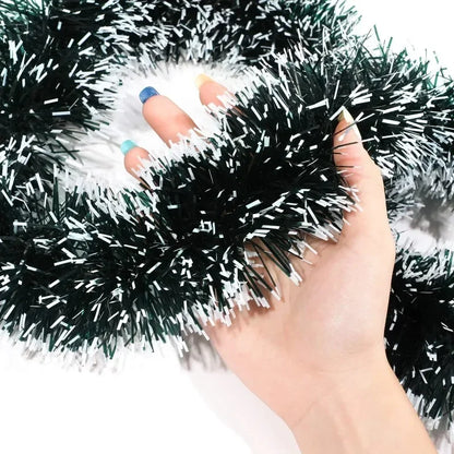 2–60M Green Christmas Tinsel Garland – Weather-Resistant Ribbon with Optional Pinecones, Berries & Lights for Indoor/Outdoor Holiday Décor (2025 Edition)