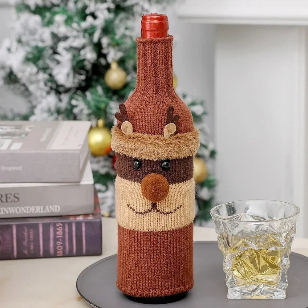 TK-H Merchandise knitted Christmas elk wine bottle cover in brown with plush antlers and nose for holiday table decor